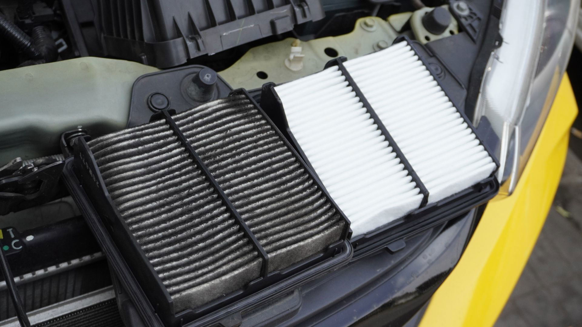 Cek filter udara dan bersihkan/ ganti bila kotor Agar Tidak Boros