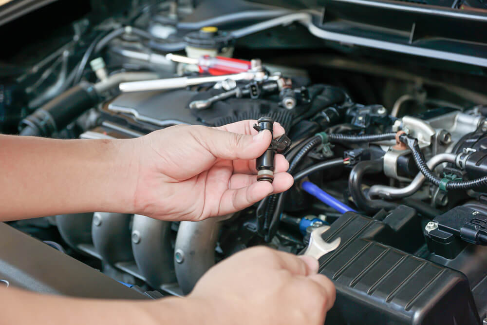 Periksa Sistem Injeksi atau Karburator Secara Berkala